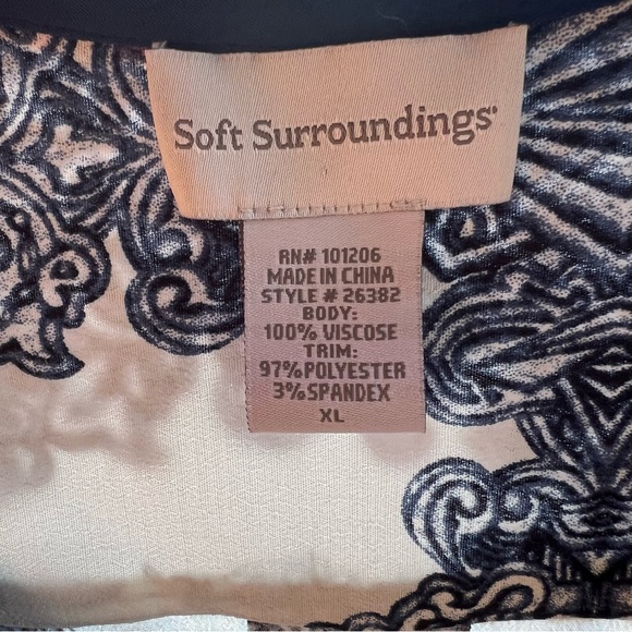 SOFT SURROUNDINGS viscose tunic. Convertible sleeves. Like new condition. - Picture 4 of 13